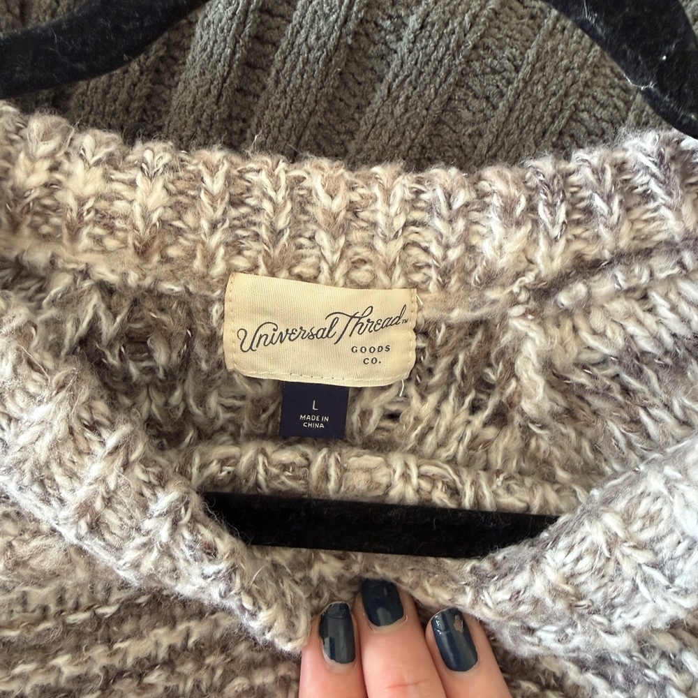 Universal Thread Textured Gray Sweater - Picture 3 of 3